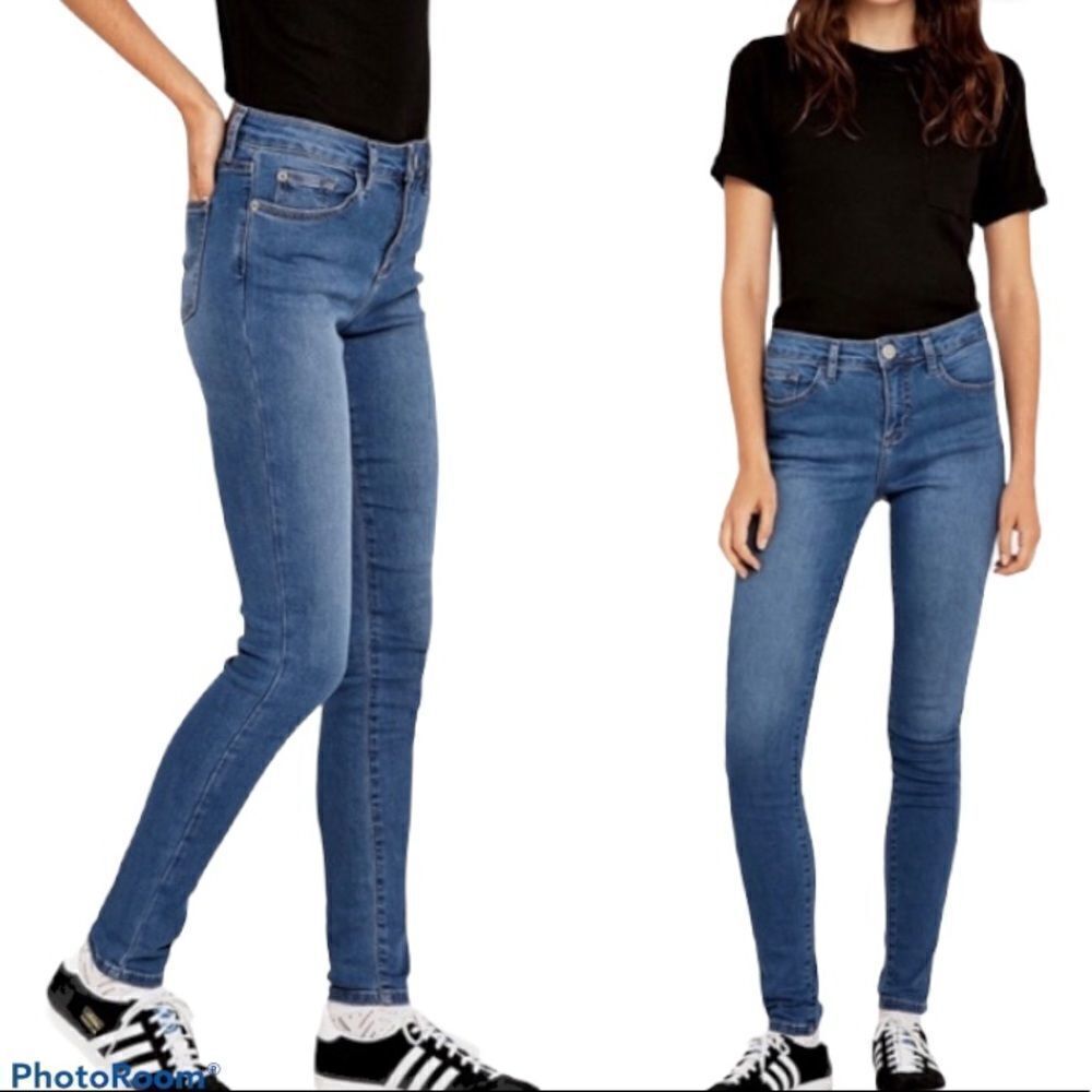 BDG ankles Cigarette jeans size 2